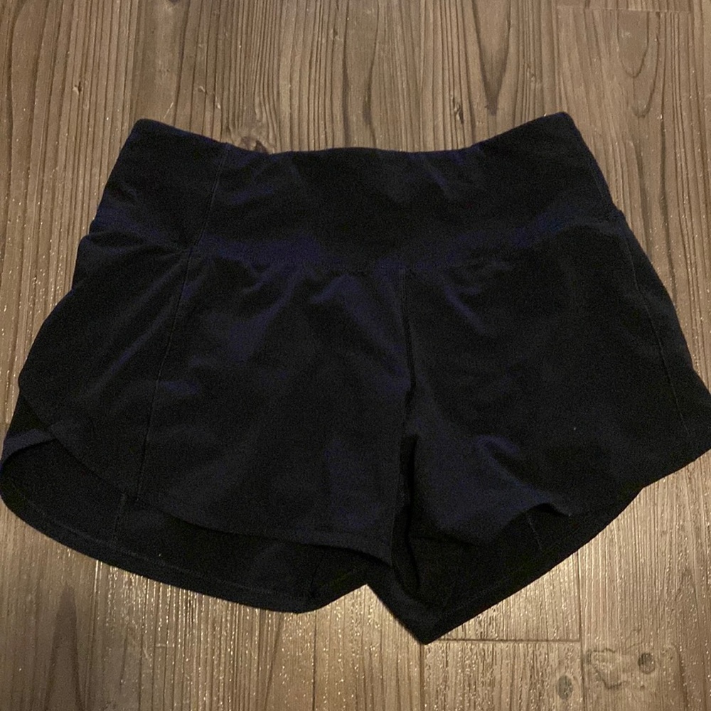 Lululemon 4 inch mid rise Speed up shorts